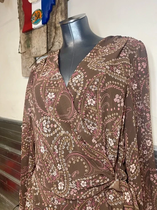 Abercrombie & Fitch Paisley Wrap Dress Brown Pink Floral Ruffle Hem Boho Women’s - Picture 7 of 13